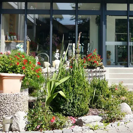 Otel Lenauhof