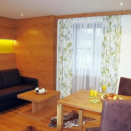 Lenauhof 3*