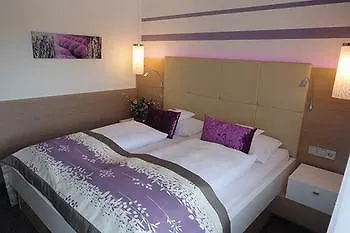 Lenauhof 3*