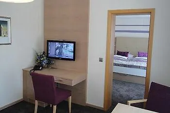 Lenauhof Hotel 3*