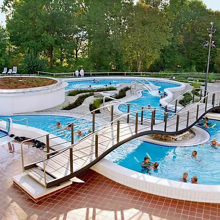 Lenauhof Hotel 3*