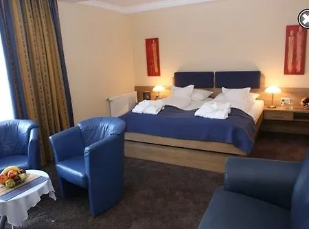 Lenauhof Hotel