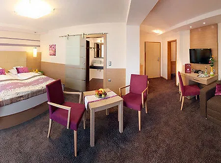 Szálloda Lenauhof - Nur 3 Minuten Zur Rottal Terme -